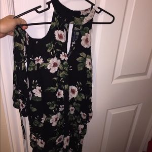 Shoulder cutout floral dress